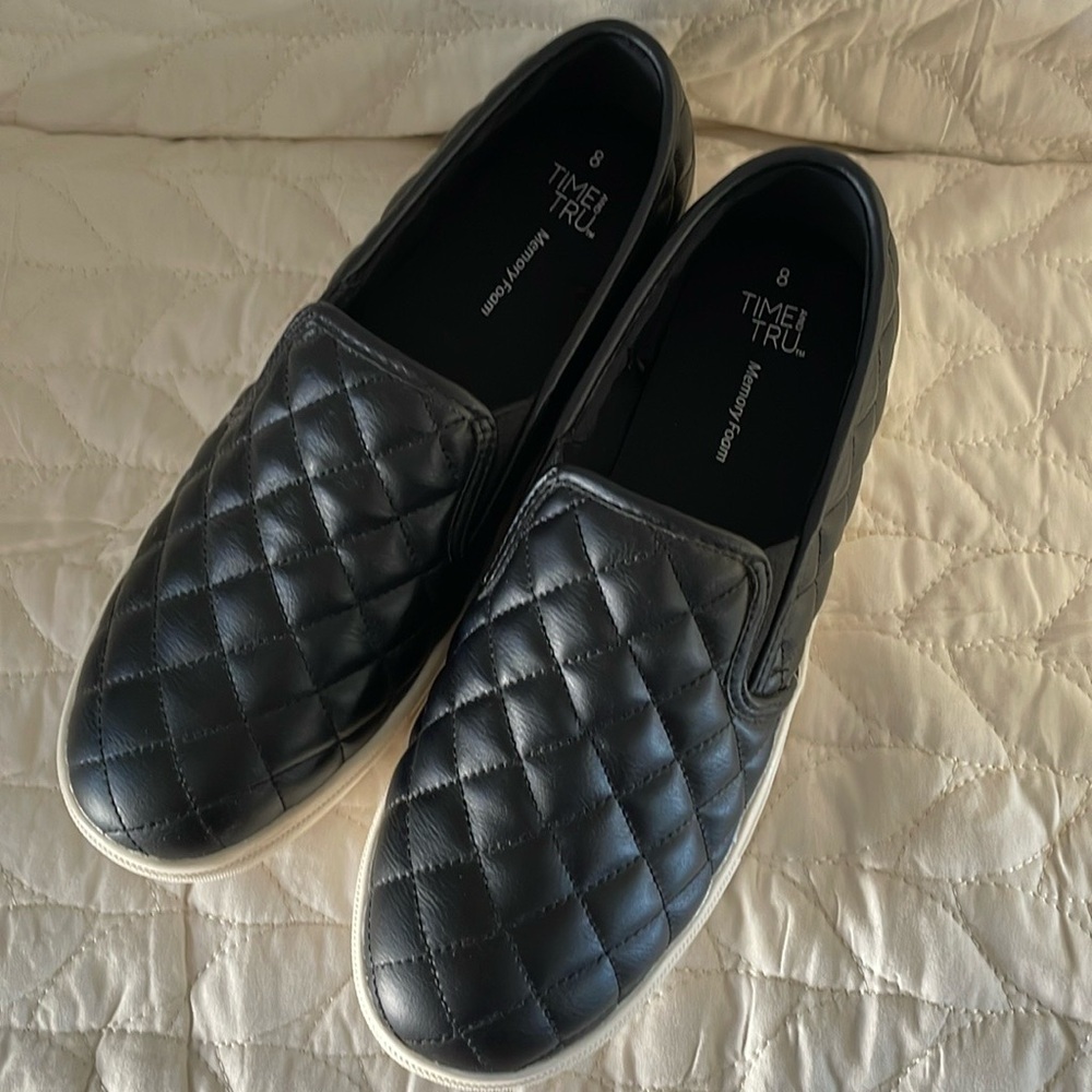 Time and Tru Loafers